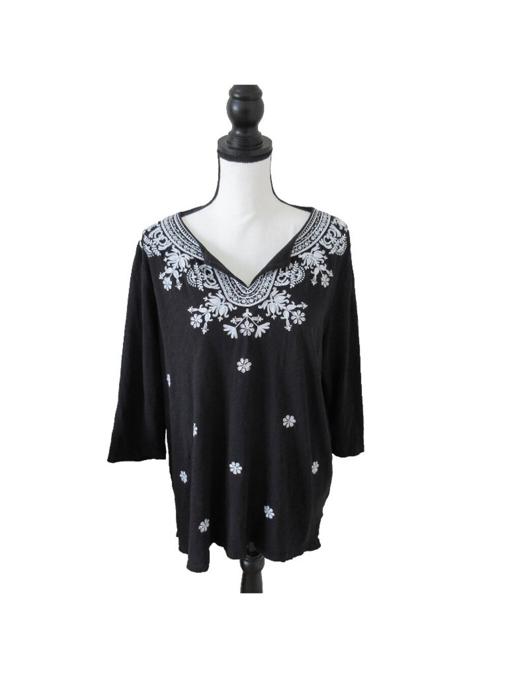 Talbots Womena 2Xp Split Neck Embroidered Tunic Top Black & White Boho Inspired